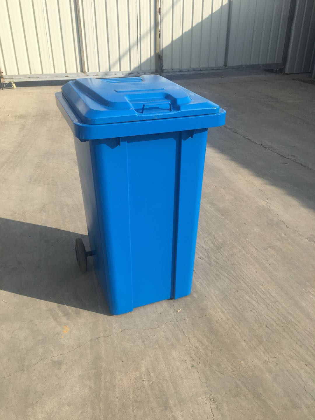 挂车垃圾桶有哪些功能与特点？